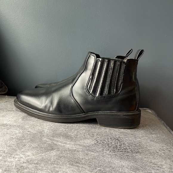 Black dress shoes / low boot - Picture 2 of 4